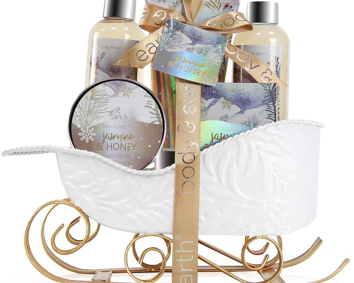 Body and Earth Bath and Body Gift Set