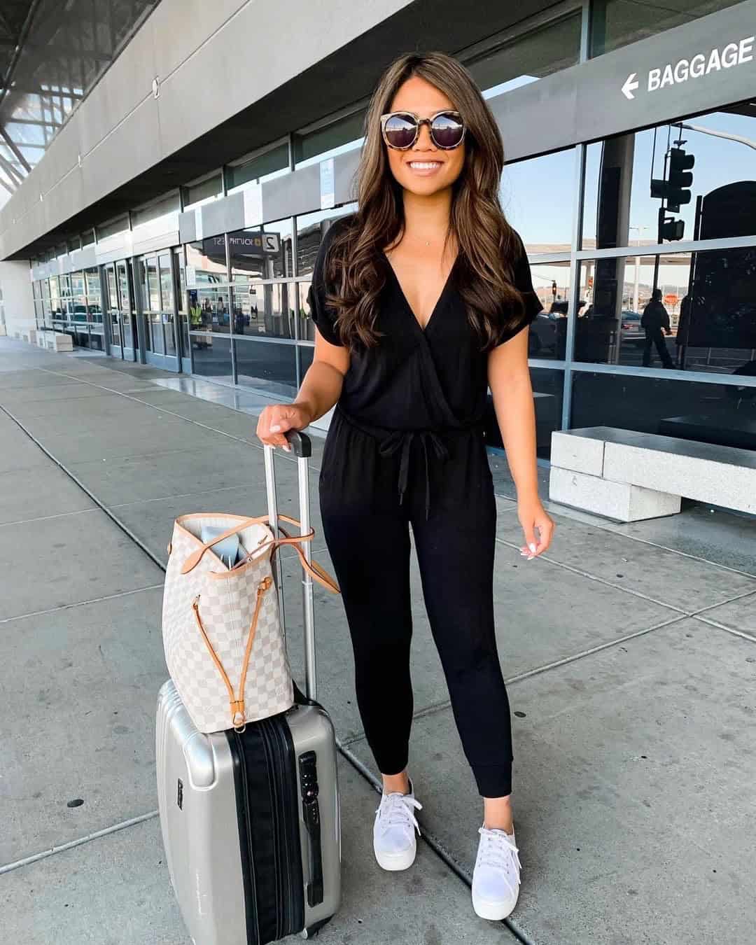 BLACK JUMPSUIT