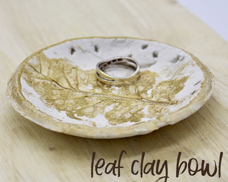 Clay Leaf Bowl