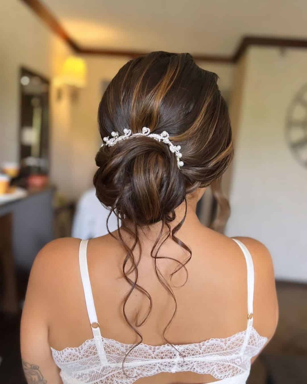 LOW BUN BRIDAL HAIRSTYLES