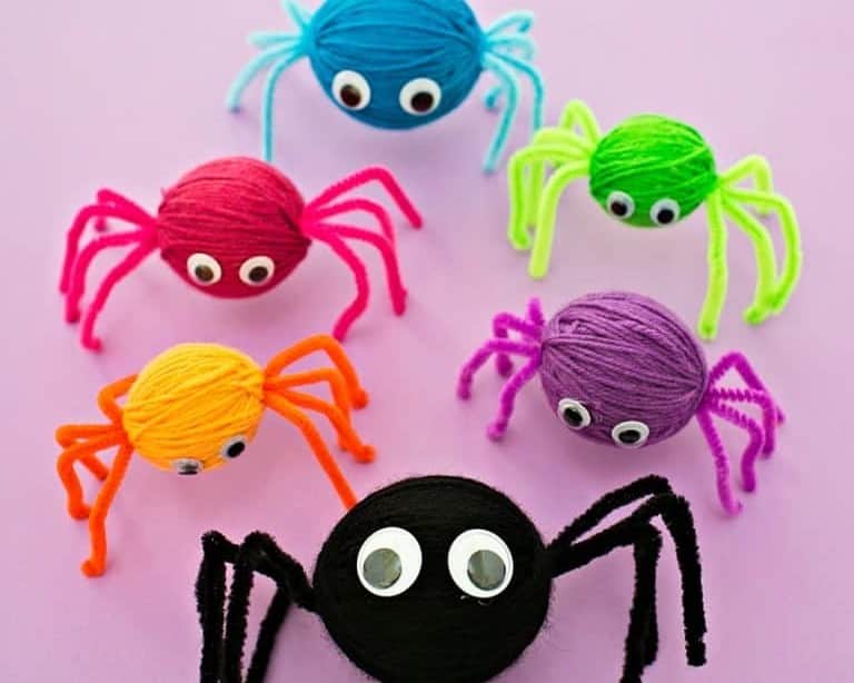 Standing Yarn Spiders