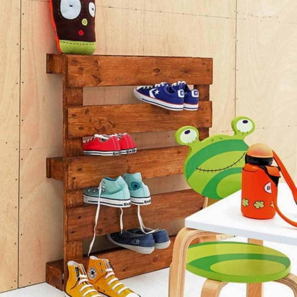 Standing Pallet Shoe Organizer