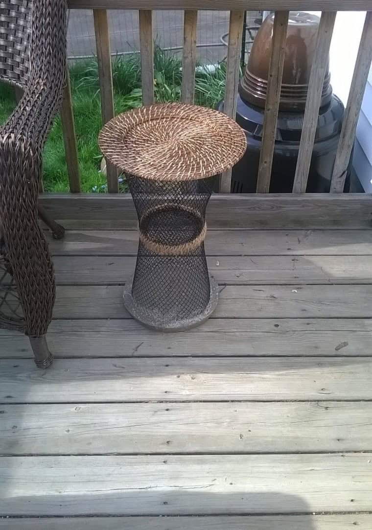 Make a Wire Basket with an End Table