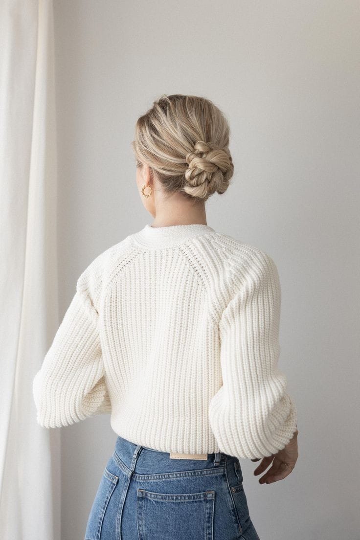 TWISTED LOW BUN