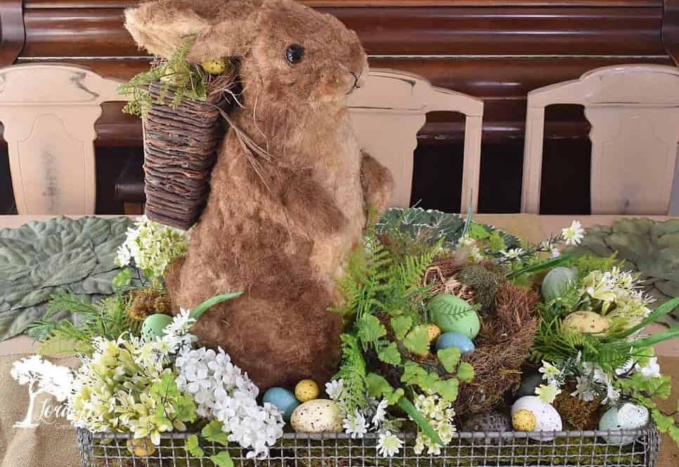 Floral & Rustic Farmhouse Centerpiece