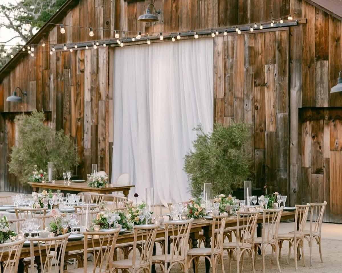 Rustic Barn Wedding