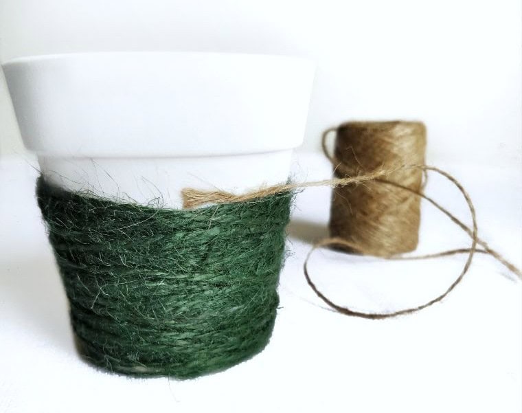 How to Make a Yarn-Wrapped DIY Flower Pot