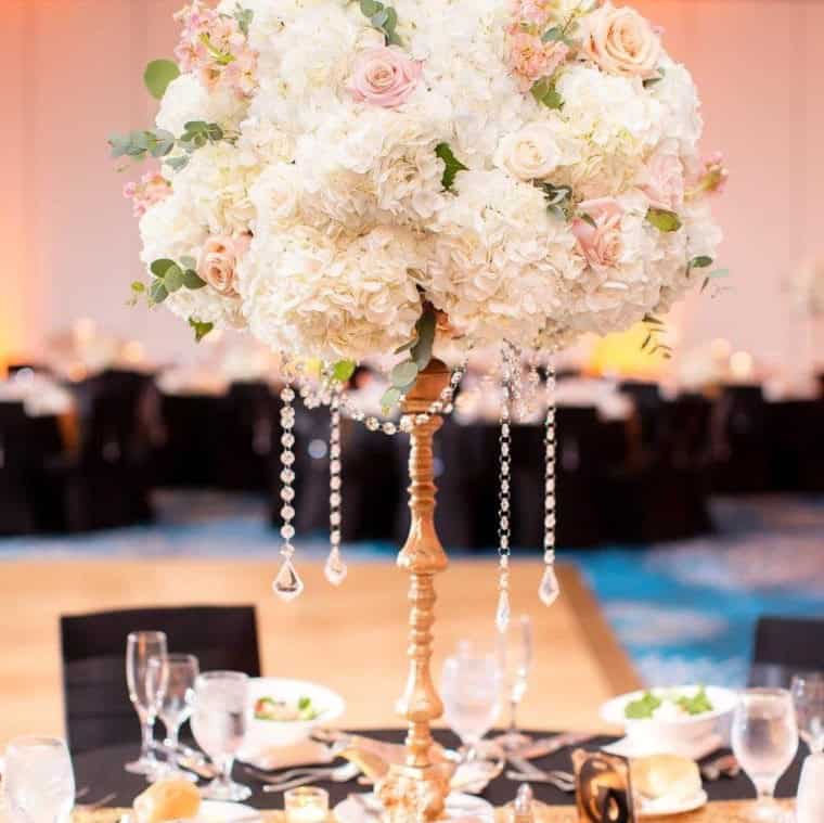 Elegant Wedding Metal Flower Stand