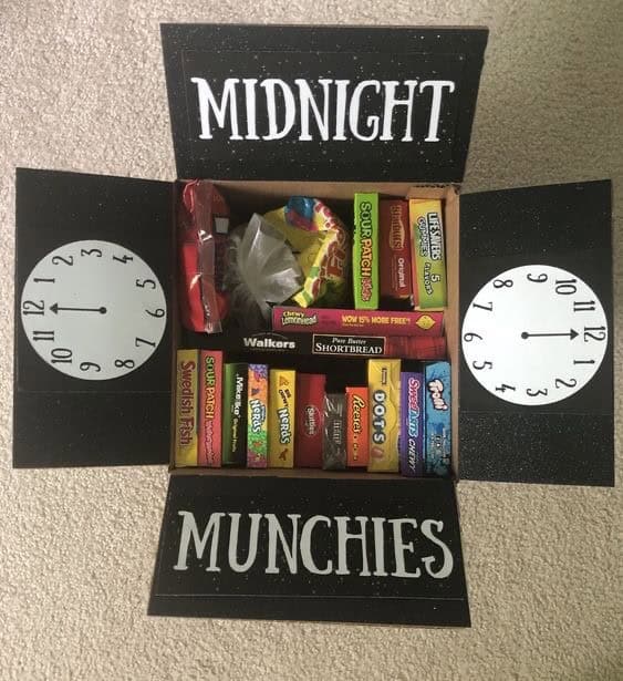 MIDNIGHT MUNCHIES