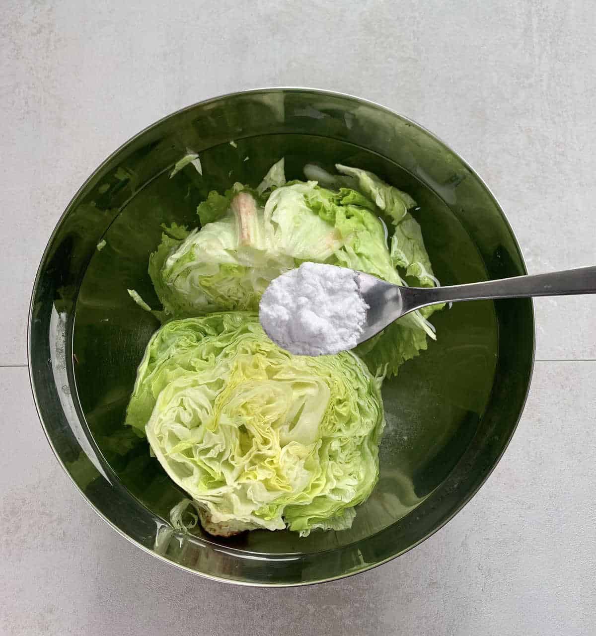 Wash Lettuce with Baking Soda