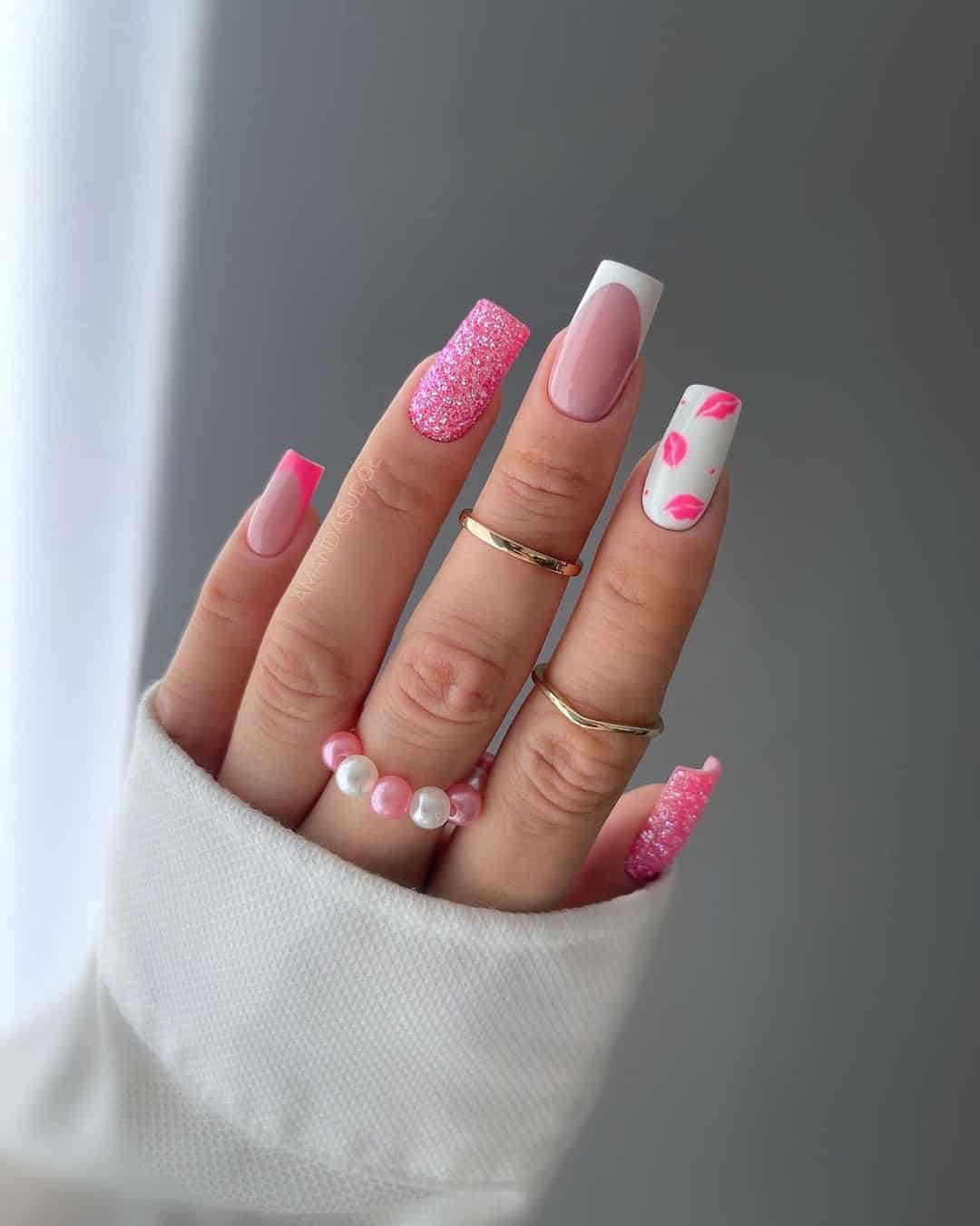 PINK & WHITE NAILS