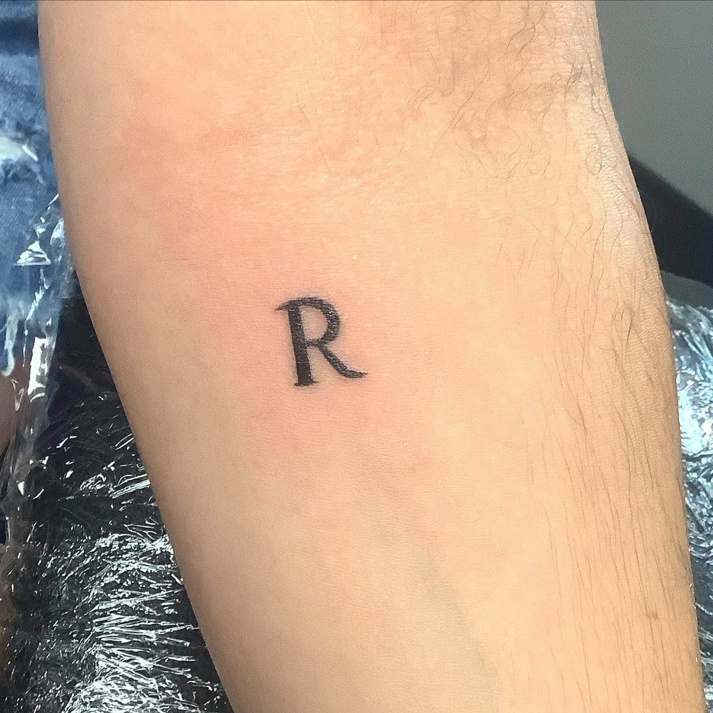 25] ‘R’ Tattoo Forearm: Forearm Finery