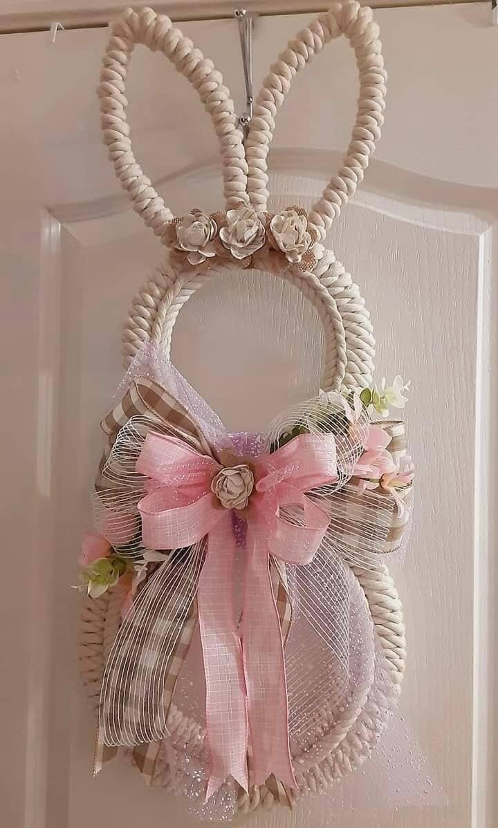 BUNNY ROPE WREATH