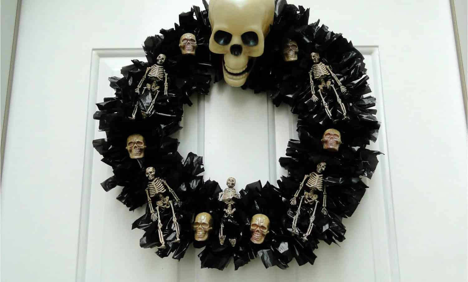 Spooky Skeleton Wreath