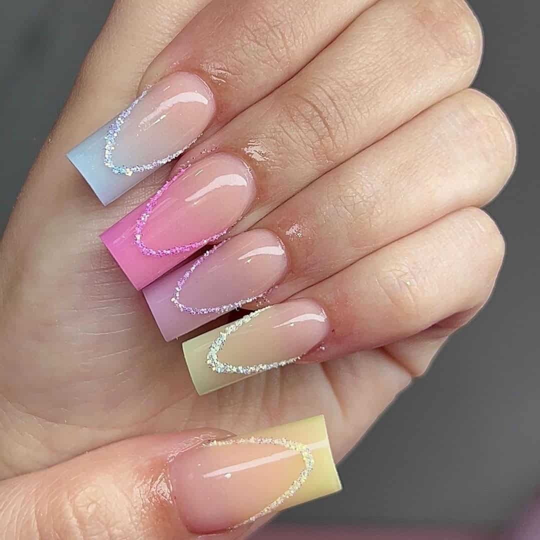 GRADIENT NAILS