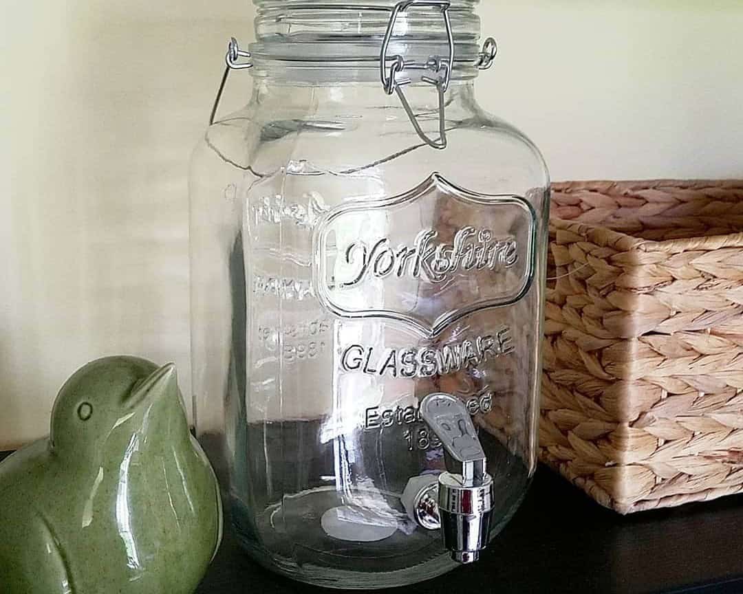 Empty Liquids Into Glass Containers