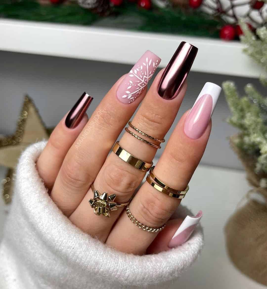 MIRROR ROSE GOLD WINTER NAILS