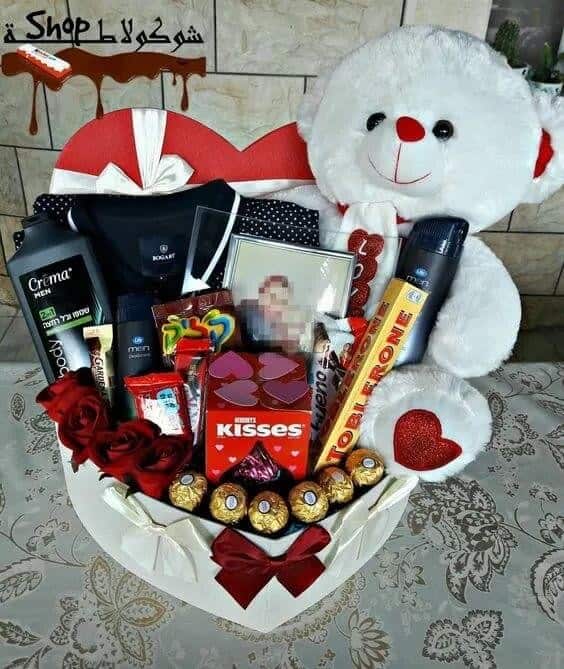 VALENTINES GIFT BASKET FOR BOYFRIEND