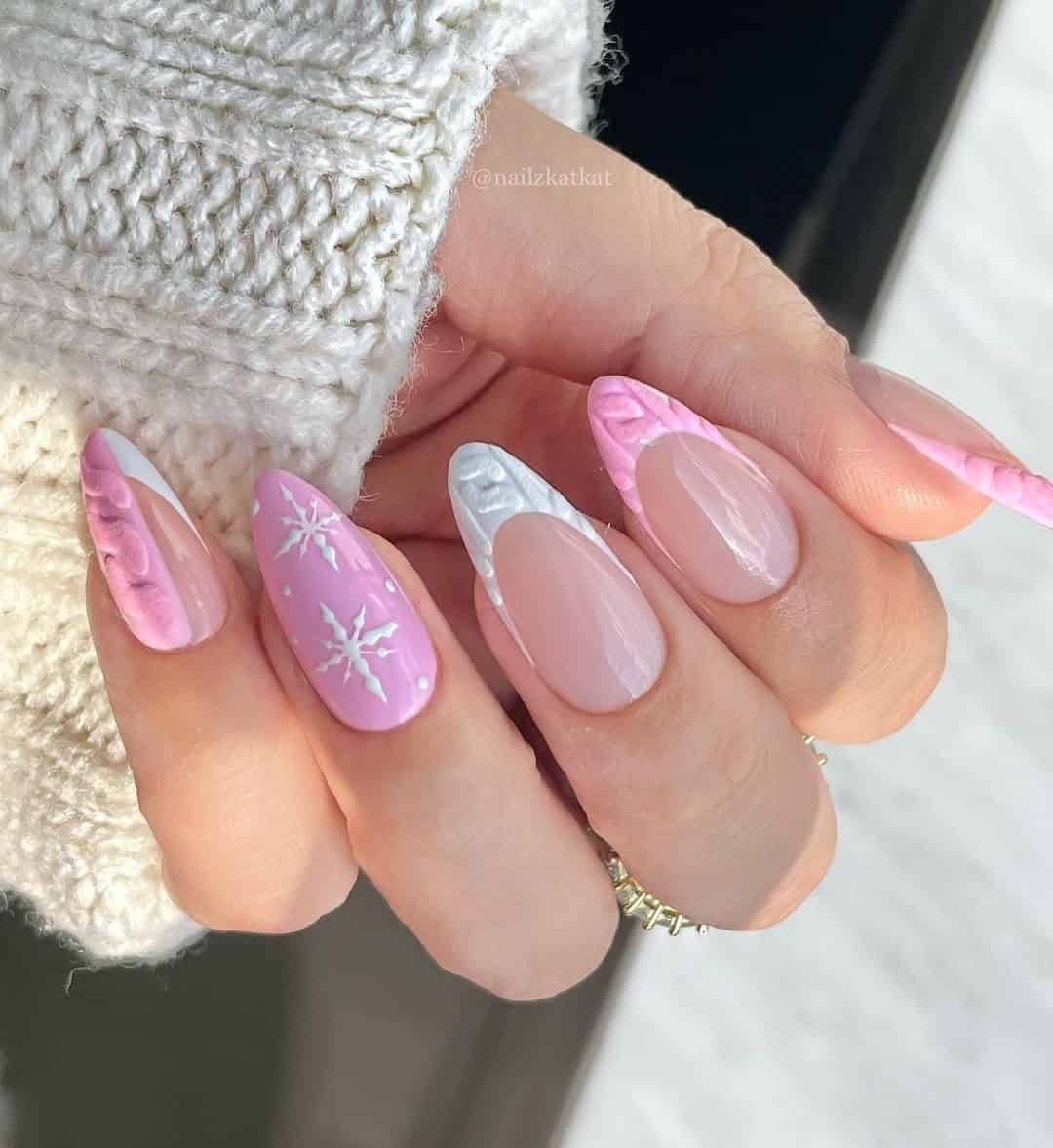 PINK SWEATER NAILS