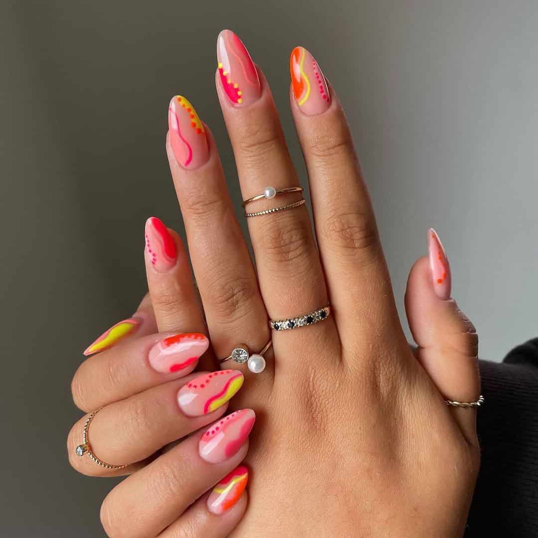 BRIGHT SUMMER NAILS