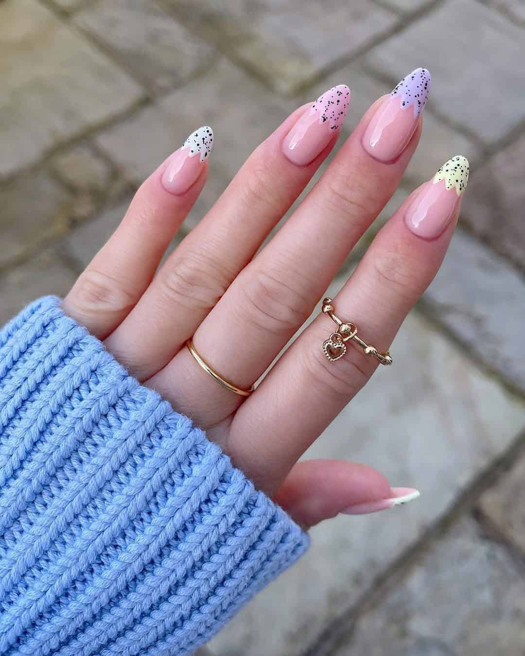 MINI EGG NAILS