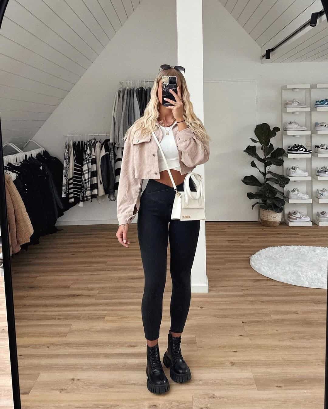 CROPPED JACKET + LEGGINGS