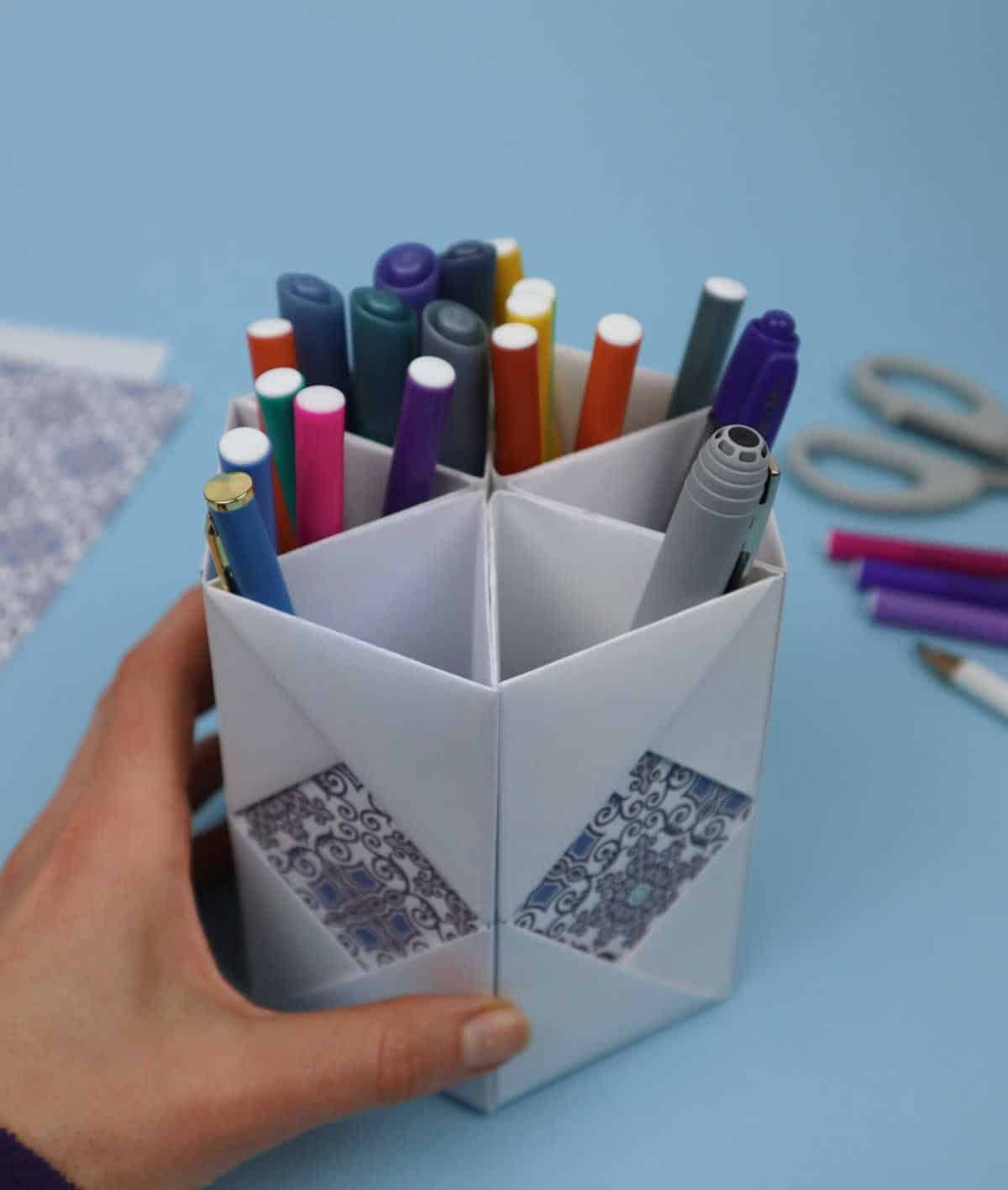 DIY Pencil Holder Out of Paper