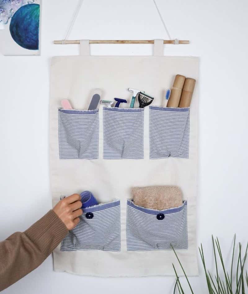 How Do You Hang Pocket Organizer?