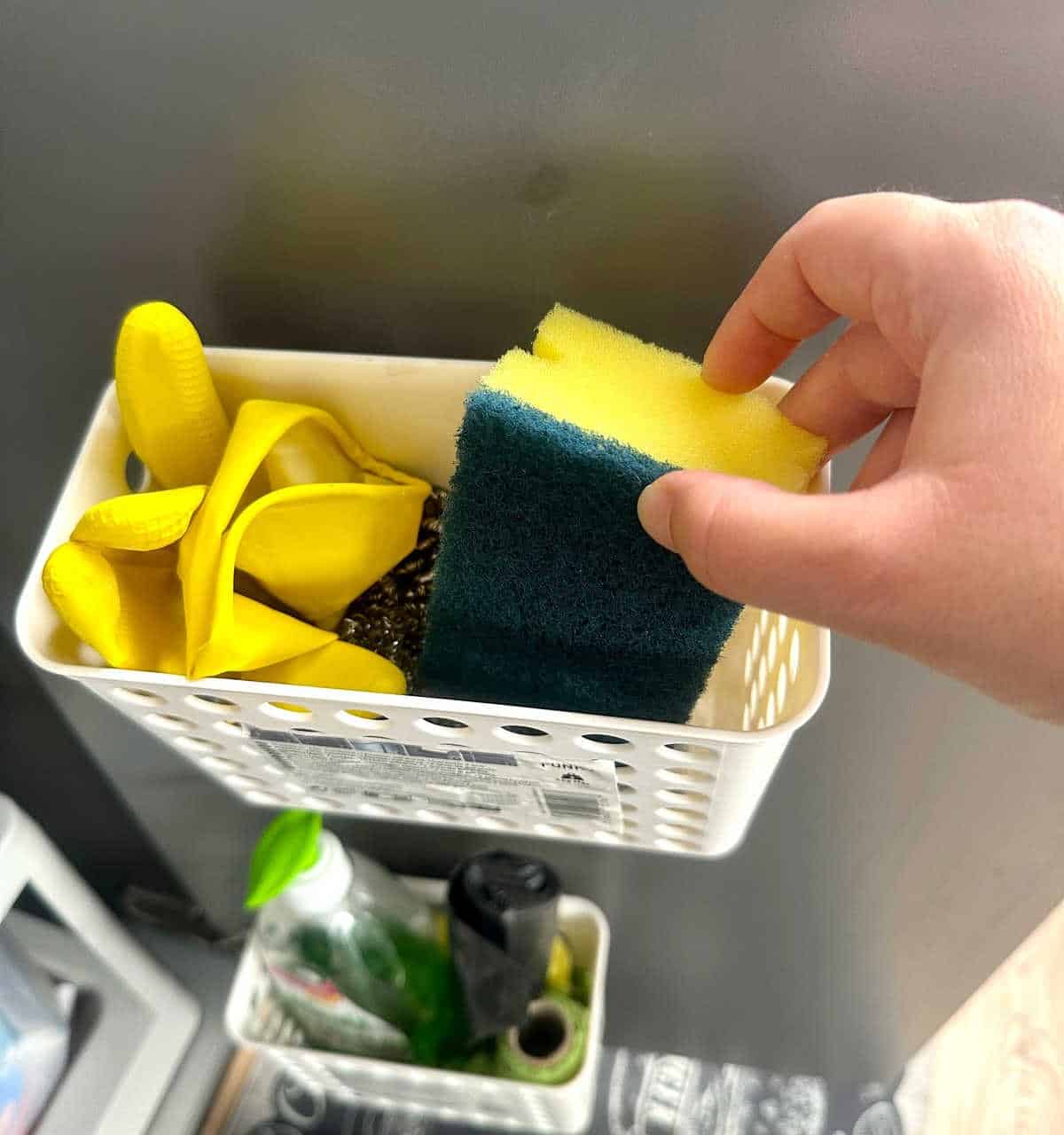 Use Hooks to Create a Sponge Station