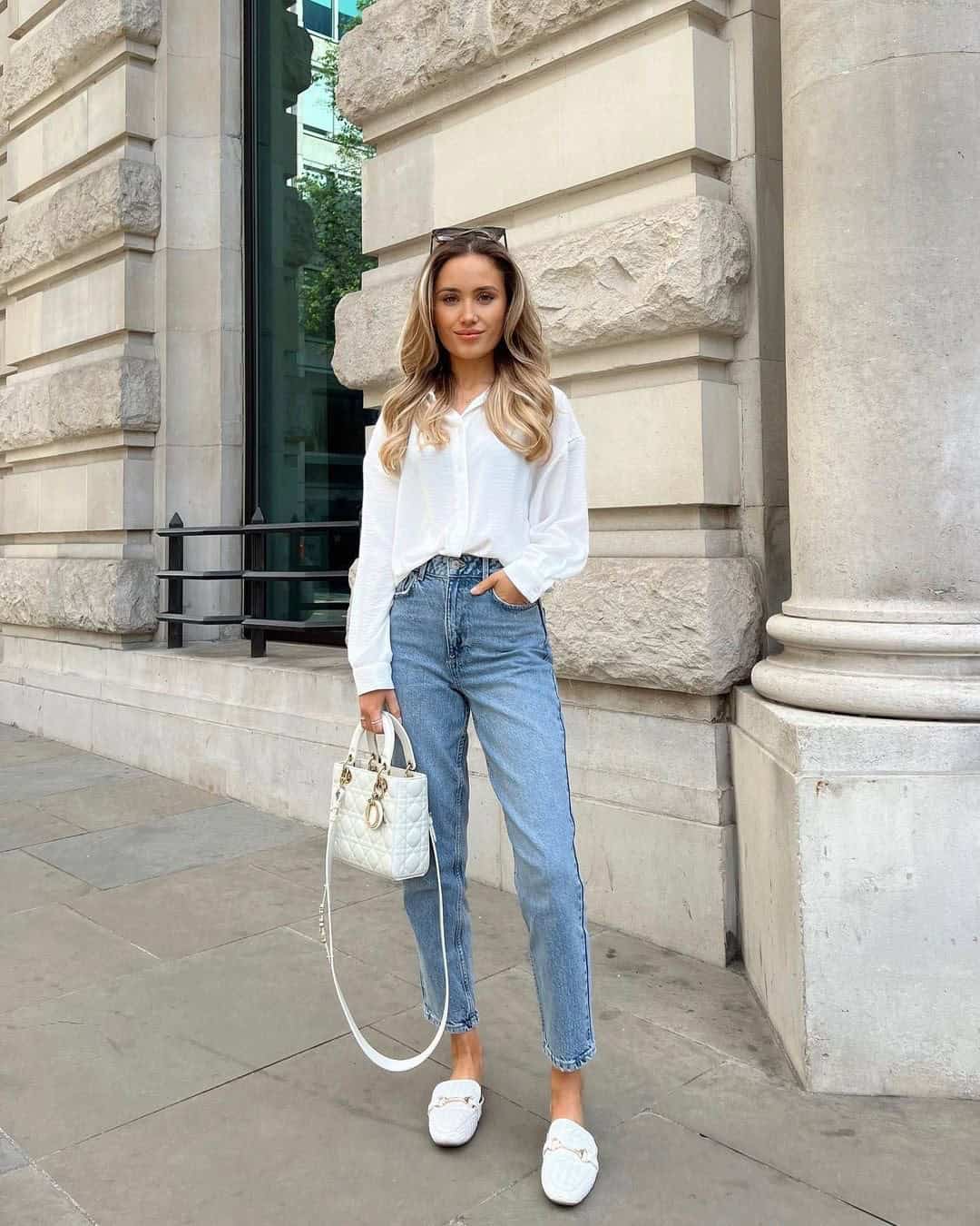 WHITE BUTTON DOWN + JEANS