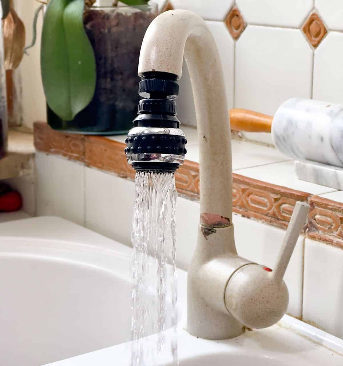 Save Water with a Tap Spray Head (You can Save up to 15L / Min)