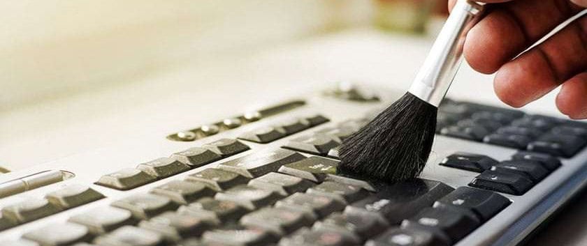 Clean Your Keyboard with Paint a Brush