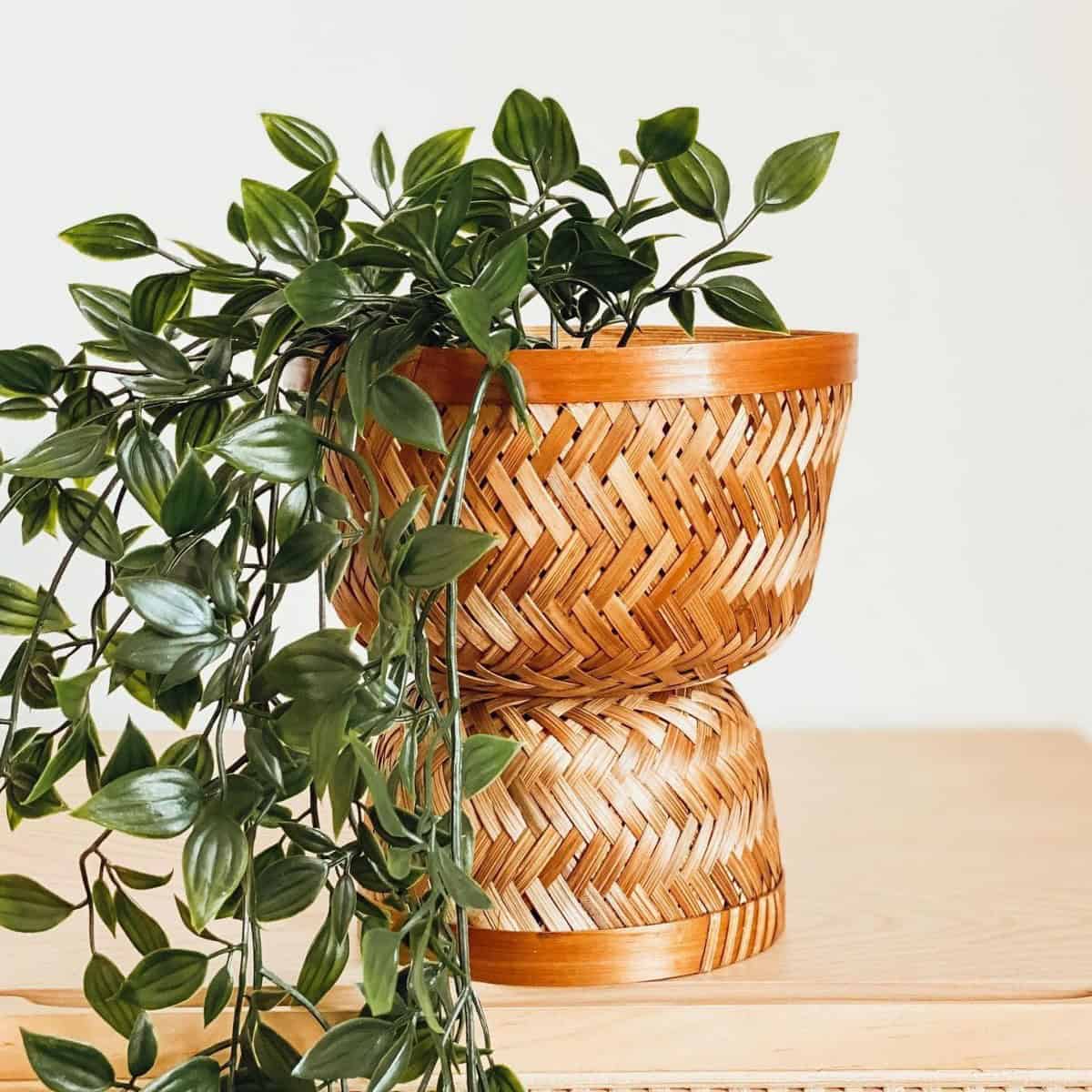 30-Second IKEA Bowl Vase