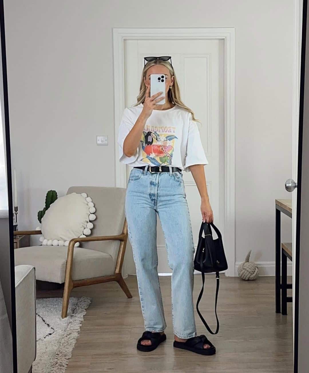 GRAPHIC SHIRT + STRAIGHT LEG JEANS