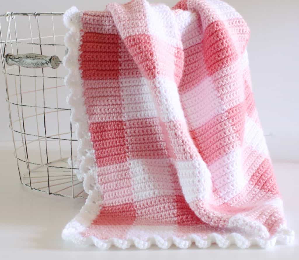 CROCHET PINK GINGHAM BLANKET