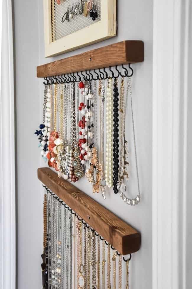 WALL JEWELRY ORGANIZER