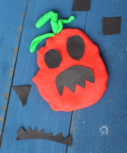 Playdough Pumpkin Faces