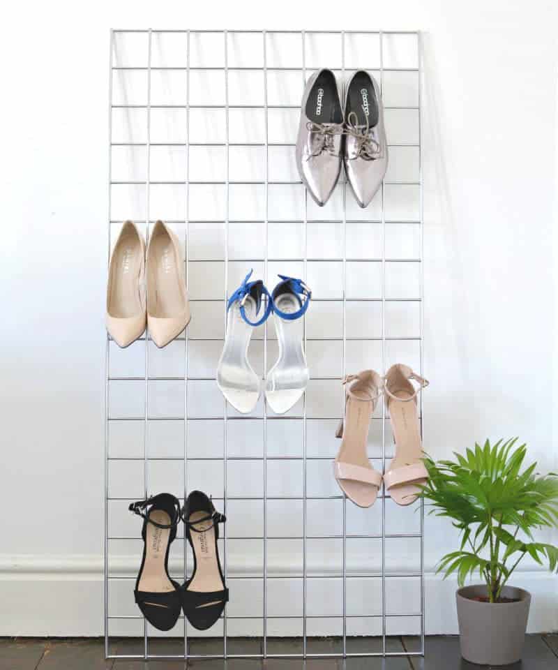 Grid Storage for Heeled Shoes