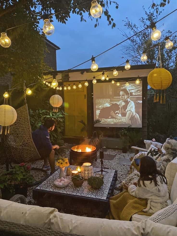 BACKYARD MOVIE THEATER