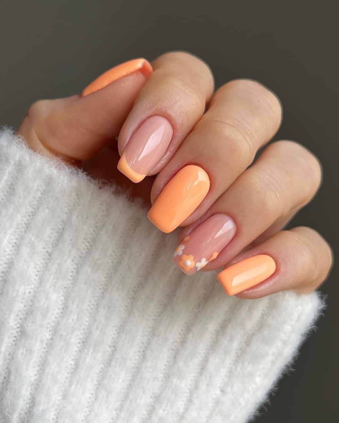 PEACH FLOWER NAILS