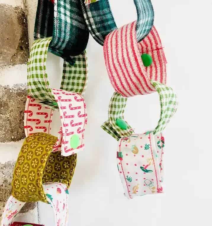 Fabric Christmas Countdown Chain