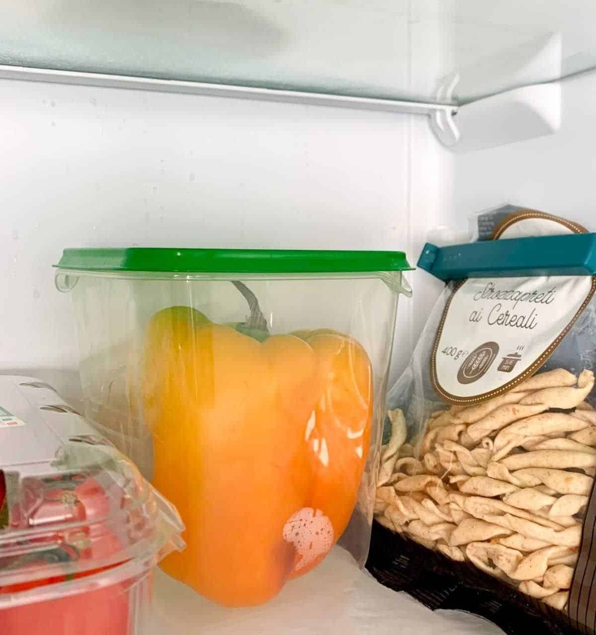 Keep Bell Peppers in an Airtight Container