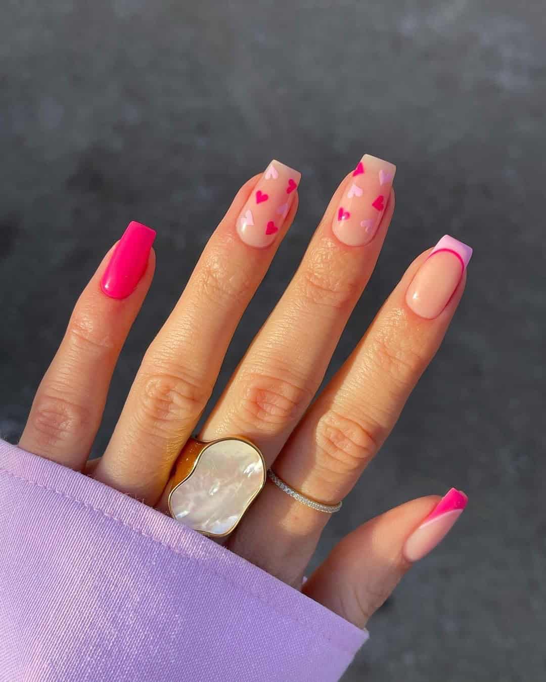 FRENCH TIPS WITH HEARTS