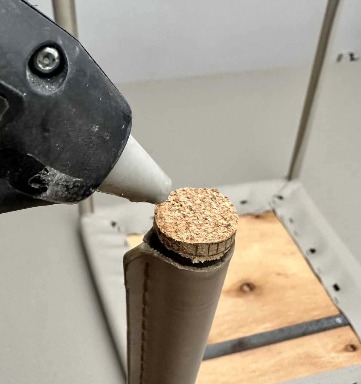 Use a Cork as a Felt Pad