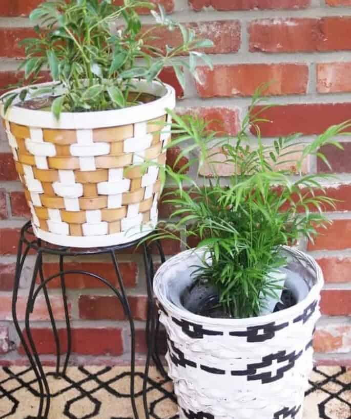 DIY Painted Baskets