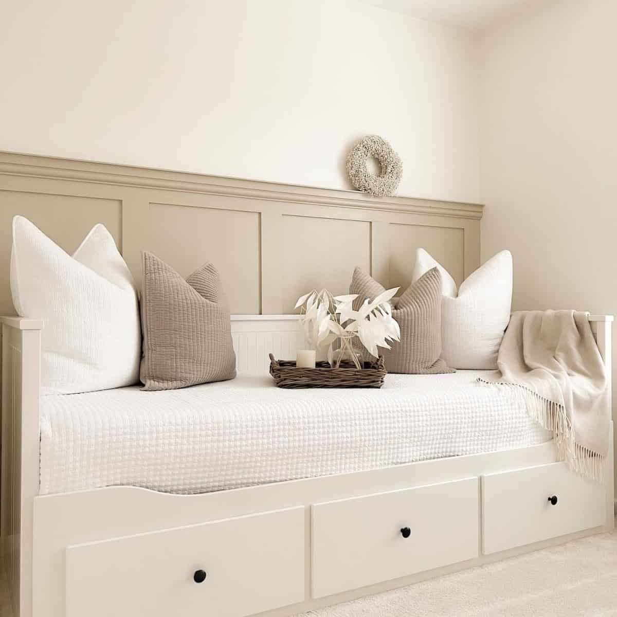 Neutral Bedroom Decor