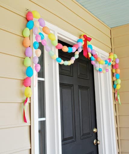 DIY Easter Egg Garland