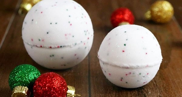 DIY Christmas Cake Mix Bath Bomb