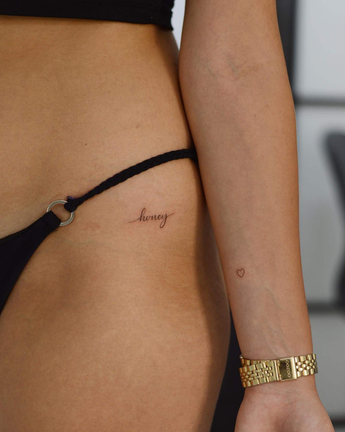 37] ‘Honey’ Script Tattoo on Hip: Sweet Affection