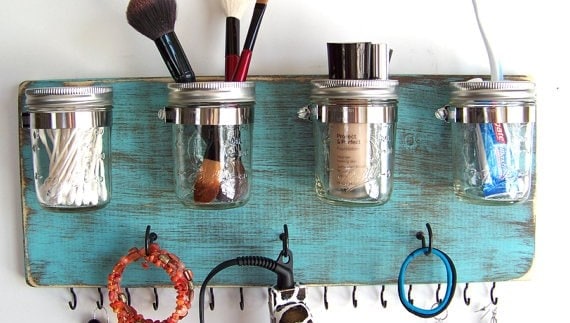 Mason Jars Are Simply the Best for Makeup Storage